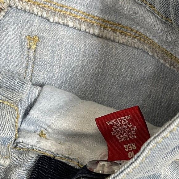 Girls Size 10 Arizona Bermuda Light Wash Denim Jean Shorts Adjustable Waist - Picture 3 of 4